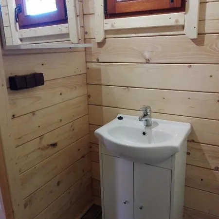 אכסניה Gosciniec Echo פייצקי