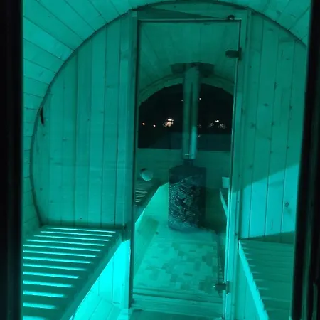 Gosciniec Echo אכסניה *